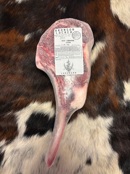 Longhorn Tomahawk Steak